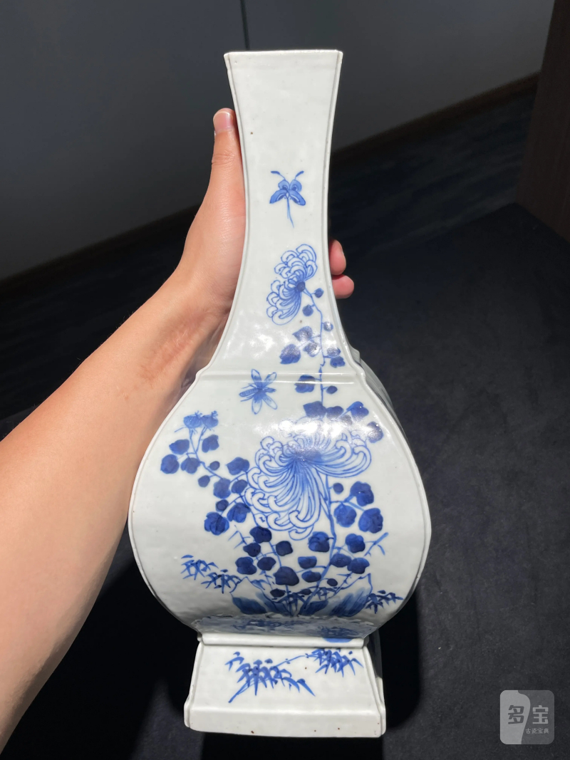 清中期 青花人物纹方瓶一对 - 图6
